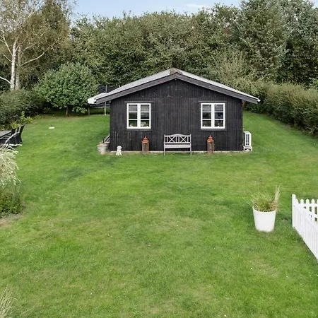 Classic Lovingly Renovated Near Semesterbostad