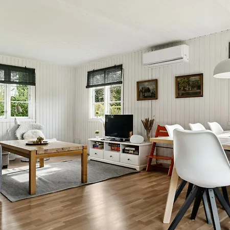 Semesterbostad Classic Lovingly Renovated Near