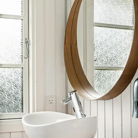Дом отдыха Classic Lovingly Renovated Near *